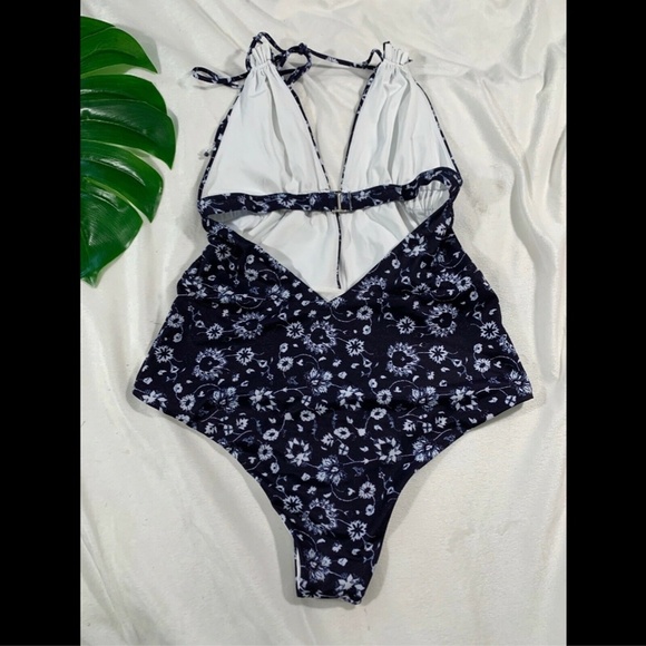 NEW $168 TAVIK Emme Halter One-Piece Swimsuit in Medina‎ Blue [SZ Large ] - Picture 5 of 8